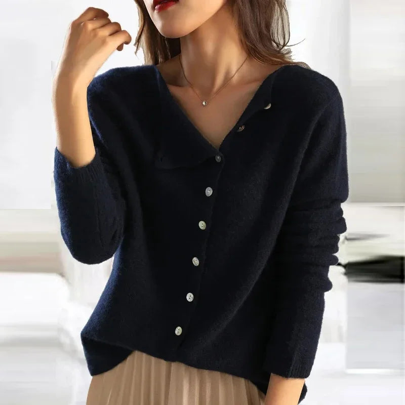 Dorthea™ | Soft cardigan with stylish button closure