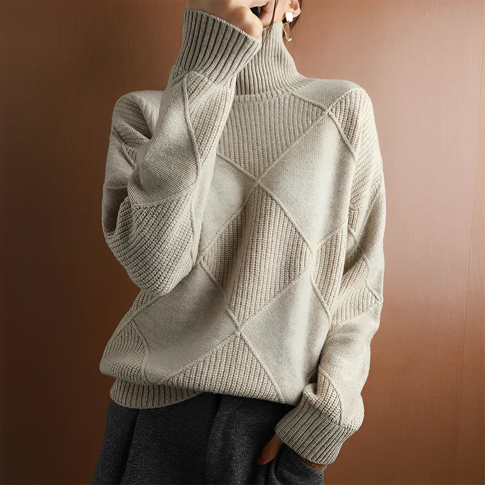 Niobe™ | Structured turtleneck sweater